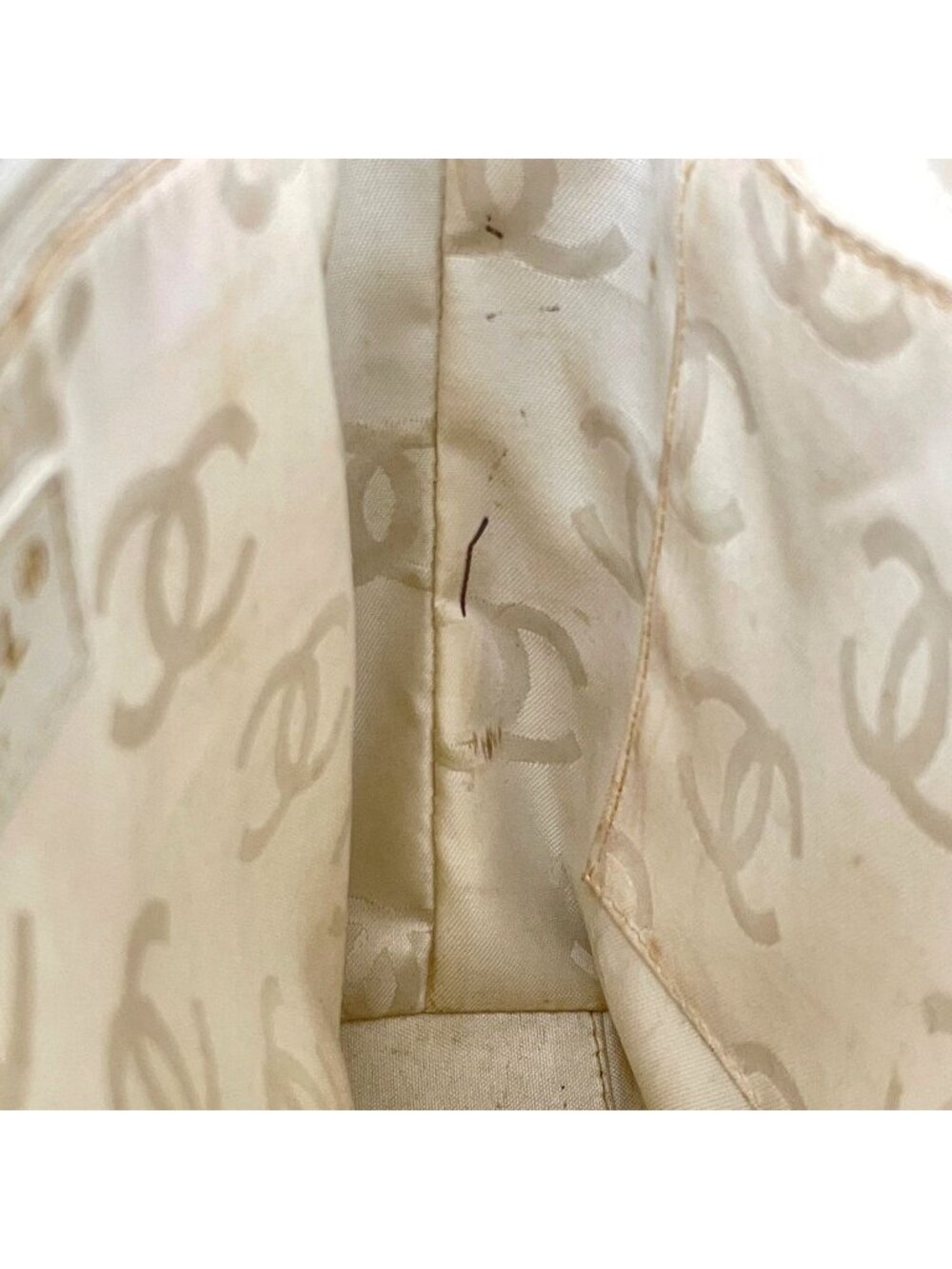 Chanel Wild Stitch Tote CC Logo Leather White - Picture 13 of 15